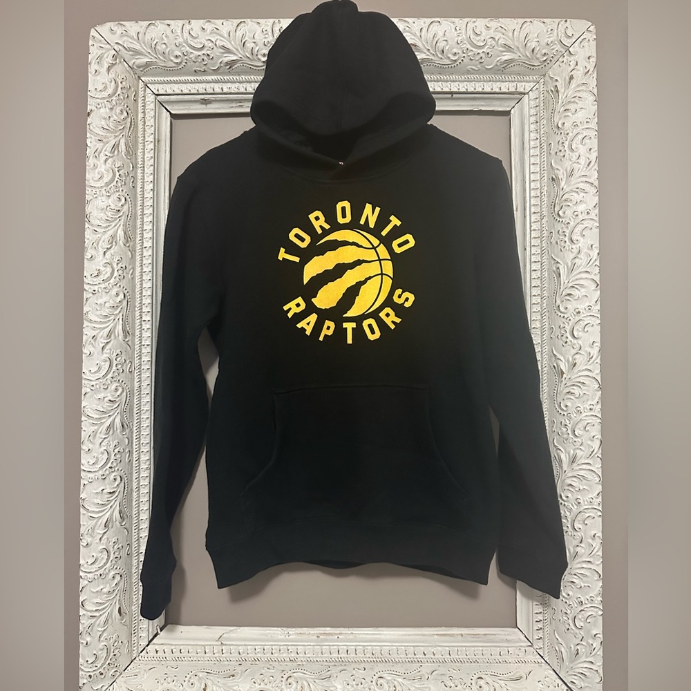 NBA Toronto Raptors Youth Black Hoodie. Size XL. ❣️